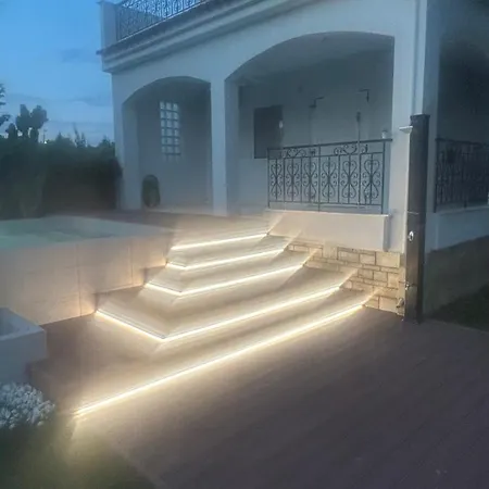 Vilă Rasha With Pool Pool