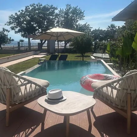 Vilă Rasha With Pool Pool